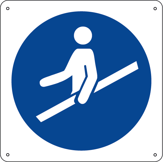 Obbligatorio usare il corrimano quadrato