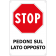 STOP - pedoni sul lato opposto