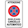 Attenzione divieto di sosta cancello automatico